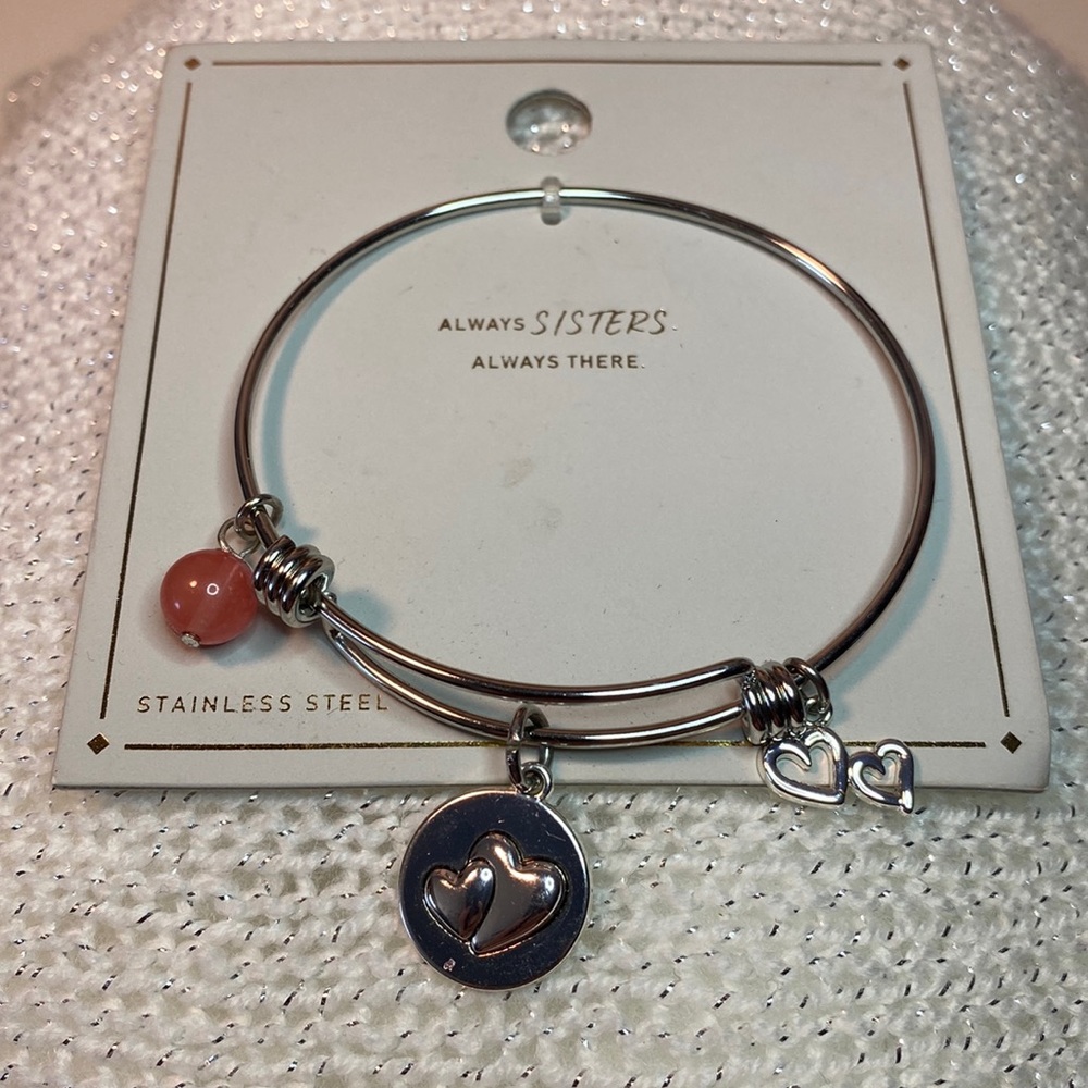 🎁 3 for $15. NWT!! LA CN “Always Sisters. Always There” Bangle Bracelet